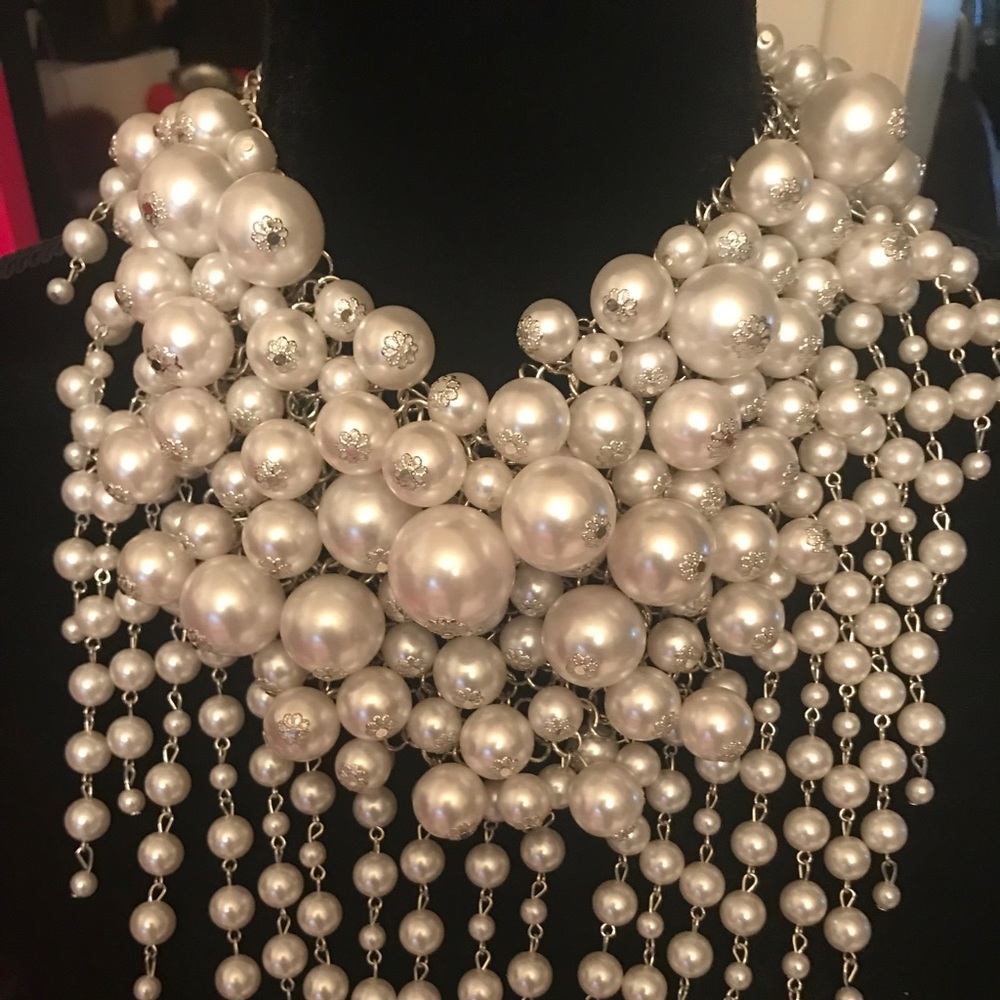 White pearl necklace